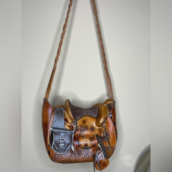 Hand Crafted Handbags - Brown Leather Stamped Novelty Western Cowgirl Cowboy Saddle Purse‌‌‌‌‌‌‌‌‌‌‌‌‌